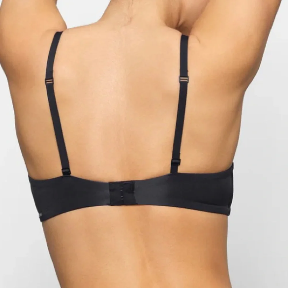 NWT Skims Women’s Black Wireless Lightly Lined Demi Bra in Onyx - size 36DDDD - Picture 5 of 6
